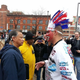 Illustration for article titled Cleveland Indians Fan In Redface Meets A Native American